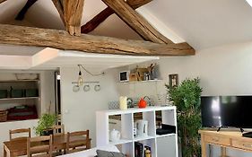 Appart chic et cosy/centre ville/ 20min de Paris